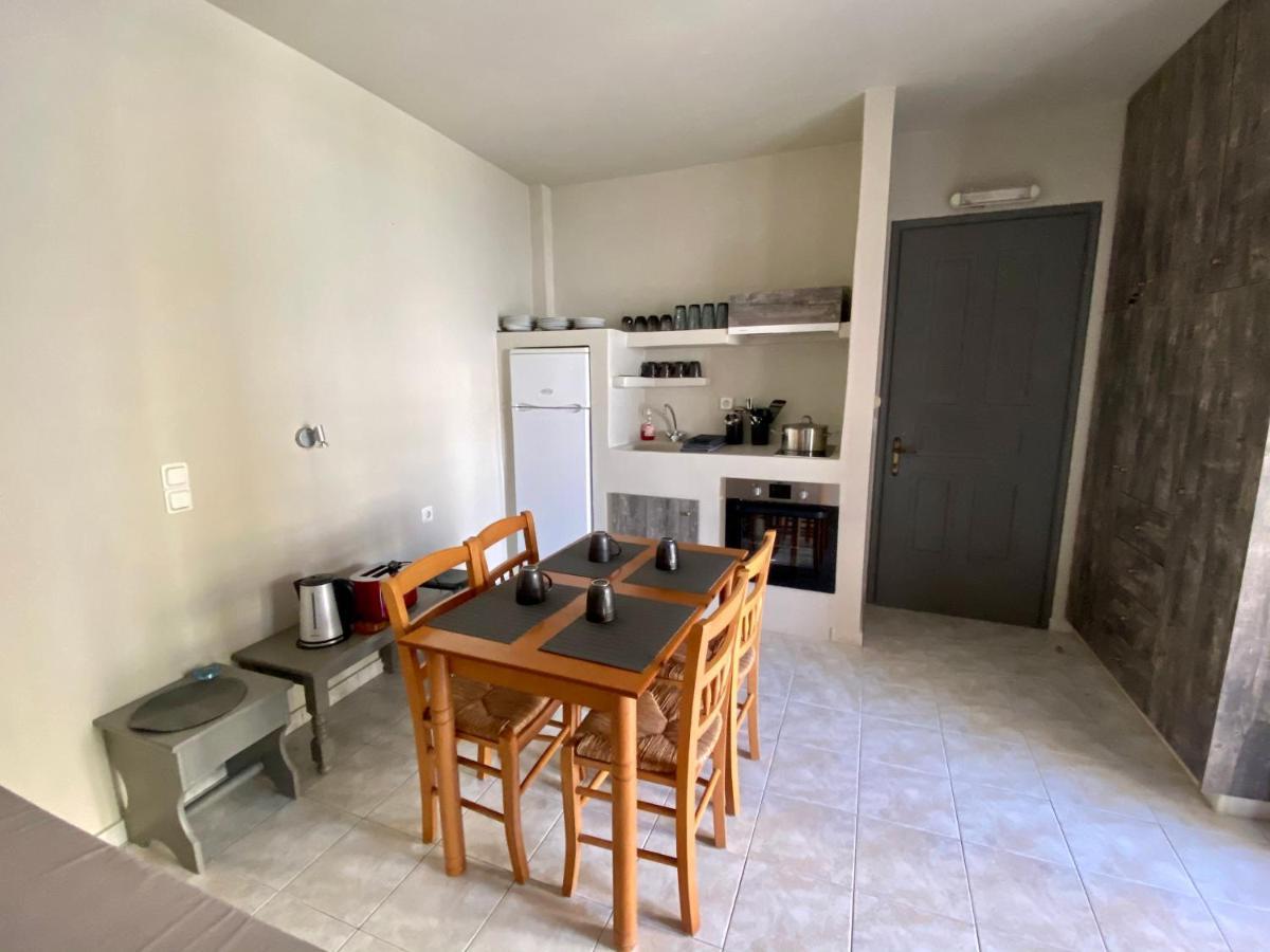 Pelagias Apartments Agia Efimia 外观 照片