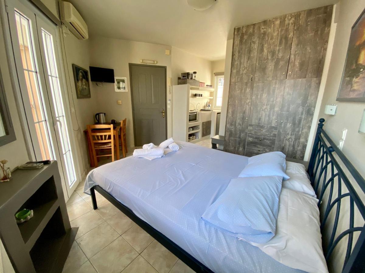 Pelagias Apartments Agia Efimia 外观 照片