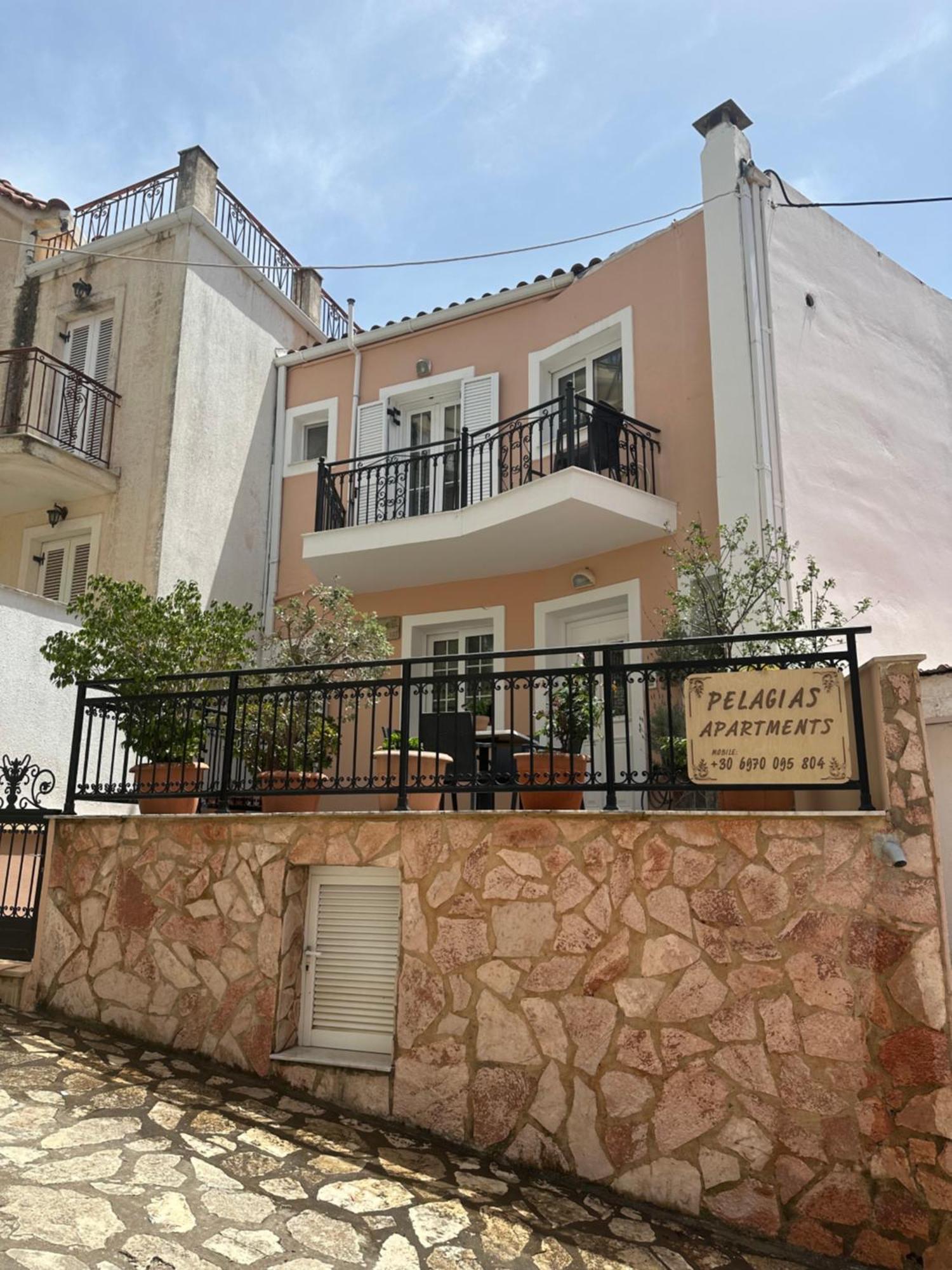 Pelagias Apartments Agia Efimia 外观 照片